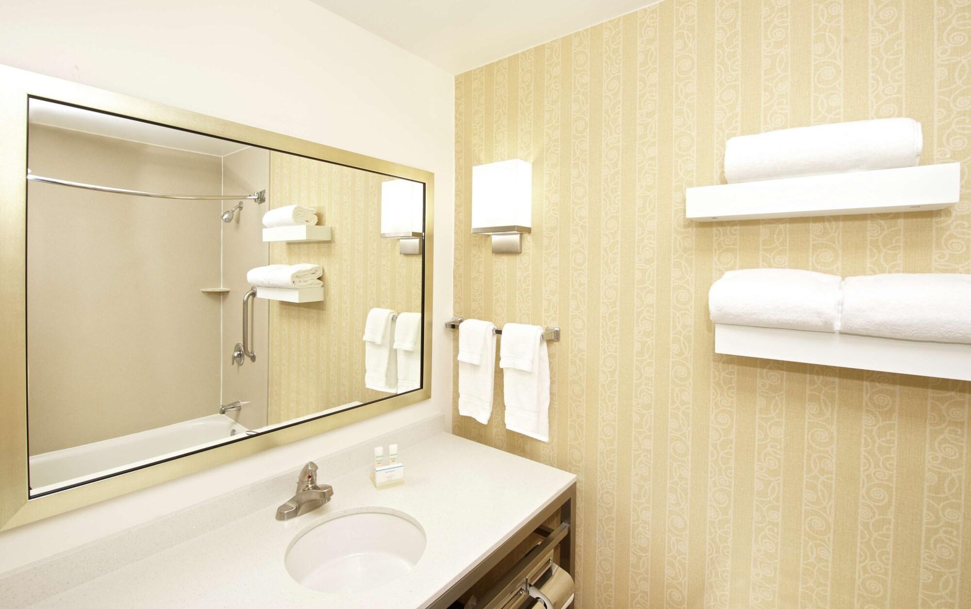 Hilton Garden Inn Seattle/Renton Exterior foto